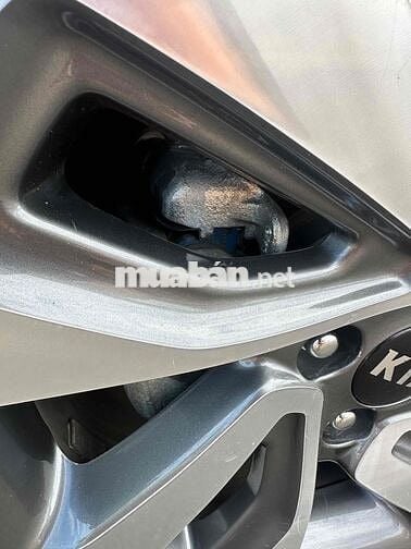 Kia Rio 2015 1.4 AT Hatchback - 37000 km