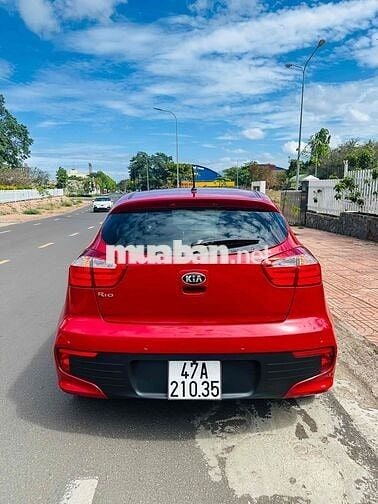 Kia Rio 2015 1.4 AT Hatchback - 37000 km