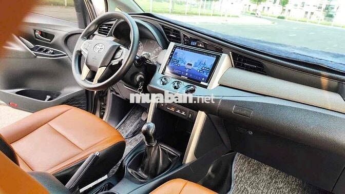 Toyota Innova 2020 2.0E - 68000 km