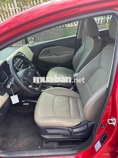 Kia Rio 2015 1.4 AT Hatchback - 37000 km