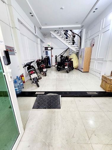 SƯ VẠN HẠNH QUẬN 10 HẺM NHỰA 6M NGAY VẠN HẠNH MALL DT ĐỦ 63M2(4,5*14)