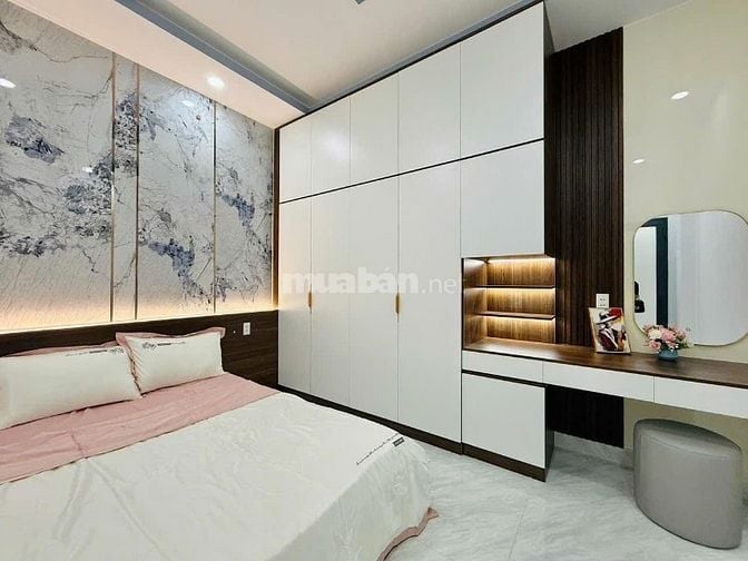 Bán gấp căn nhà 3 tầng 46m2 đường Bùi Minh Trực, Quận 8 3tỷ350