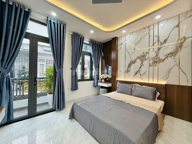 Bán gấp căn nhà 3 tầng 46m2 đường Bùi Minh Trực, Quận 8 3tỷ350