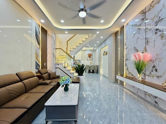 Bán gấp căn nhà 3 tầng 46m2 đường Bùi Minh Trực, Quận 8 3tỷ350