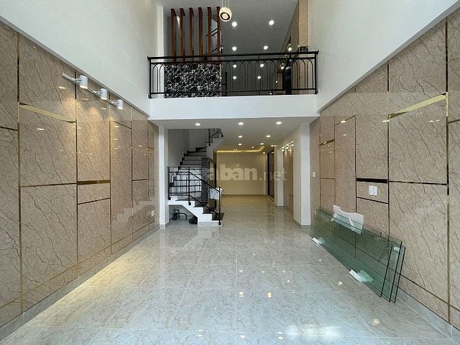 Cho thuê nguyên căn số 91/22C Nguyễn Trọng Tuyển, n.thất ccấp, Hẻm ôtô