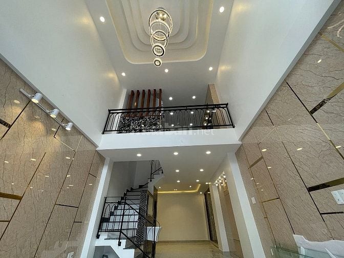 Cho thuê nguyên căn số 91/22C Nguyễn Trọng Tuyển, n.thất ccấp, Hẻm ôtô