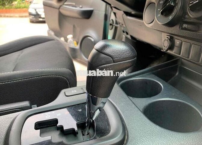 Toyota Hilux 2.4E 4x2 sx 2021 màu trắng siêu đẹp