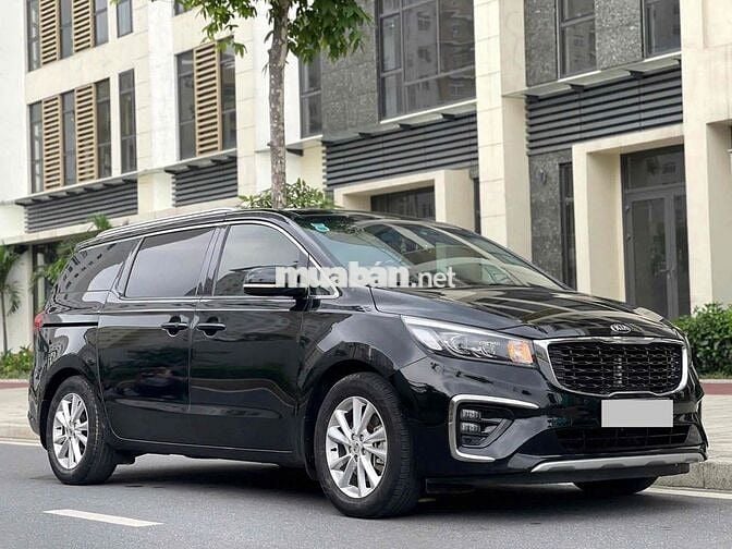 Kia Sedona 2.2D Premium 2019 màu đen siêu đẹp
