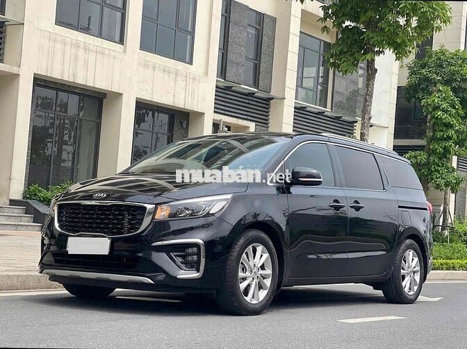 Kia Sedona 2.2D Premium 2019 màu đen siêu đẹp