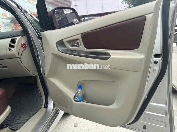 TOYOTA INNOVA 2.0E SX 2015 MỚI XUẤT SẮC