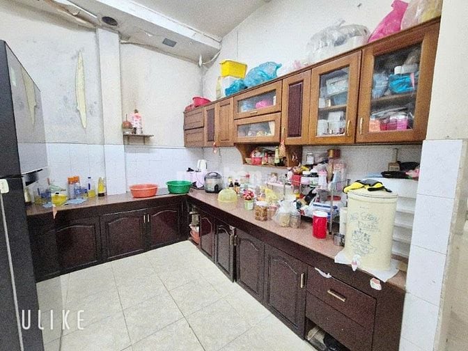 Giữ tiền, đầu tư căn hộ dịch vụ, DT 6x18m. Q7
