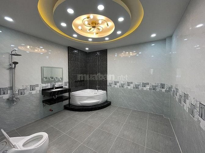 Cho thuê nguyên căn số 91/22C Nguyễn Trọng Tuyển, n.thất ccấp, Hẻm ôtô