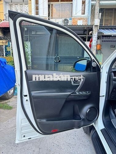 Toyota Fortuner 2020 2.7V 4x2 AT - 46000 km