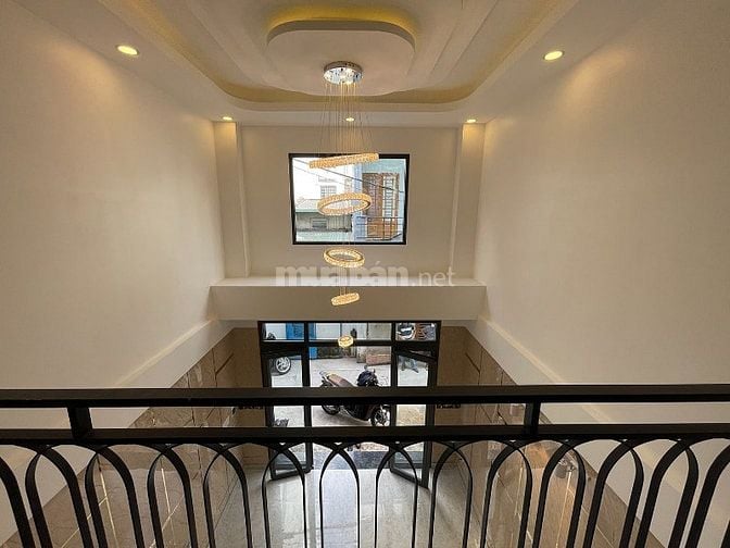 Cho thuê nguyên căn số 91/22C Nguyễn Trọng Tuyển, n.thất ccấp, Hẻm ôtô