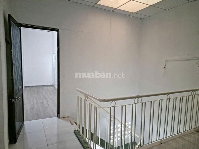 Phù hợp mua cải tạo theo sở thích, DT ~ 4x19m, 02 Tầng.
