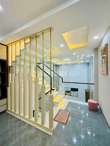 Bán nhà 53,8m2 giá 3 tỷ 850 triệu đường Trần Quang Diệu, P14, Quận 3