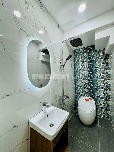 Bán nhà 53,8m2 giá 3 tỷ 850 triệu đường Trần Quang Diệu, P14, Quận 3