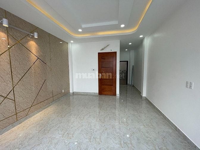 Cho thuê nguyên căn số 91/22C Nguyễn Trọng Tuyển, n.thất ccấp, Hẻm ôtô