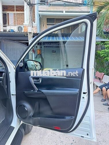 Toyota Fortuner 2020 2.7V 4x2 AT - 46000 km