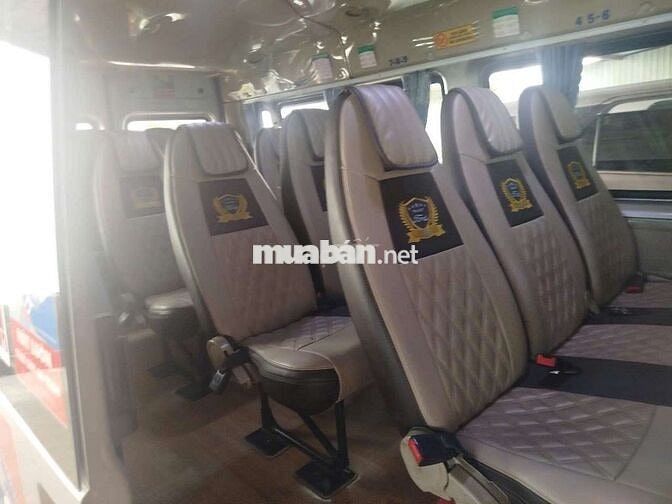 Bán Ford Transit 2018 16 Chỗ 2.4 Dielsel