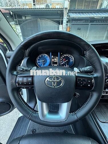 Toyota Fortuner 2020 2.7V 4x2 AT - 46000 km
