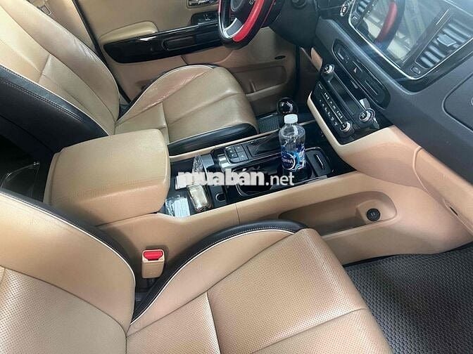 Kia Sedona 2016 2.2 DAT - 112000 km