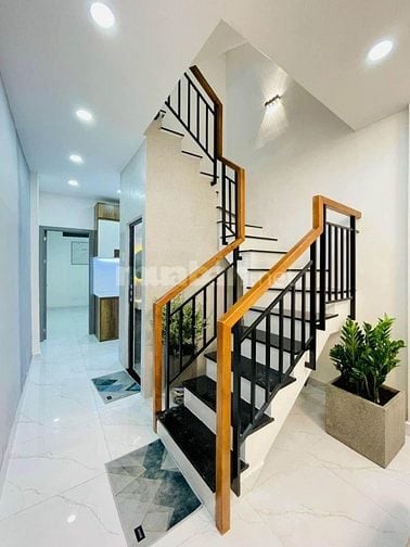 Cần bán gấp nhà đường Tô Hiến Thành, P13, Quận 10, DT 48m2/giá 2.8 tỷ