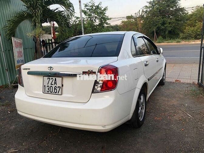 Daewoo Lacetti 2009 CDX 1.6 AT - 23456 km