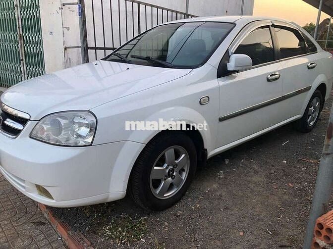 Daewoo Lacetti 2009 CDX 1.6 AT - 23456 km