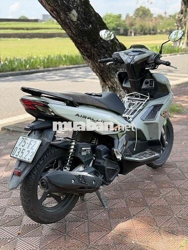 ab 150 abs 2022 zin mới 95% bảng cao cấp