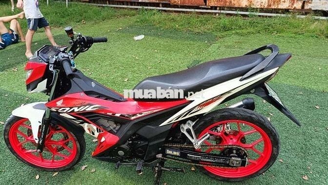 Xe bán giao giấy công chứng ủy quyền của chủ