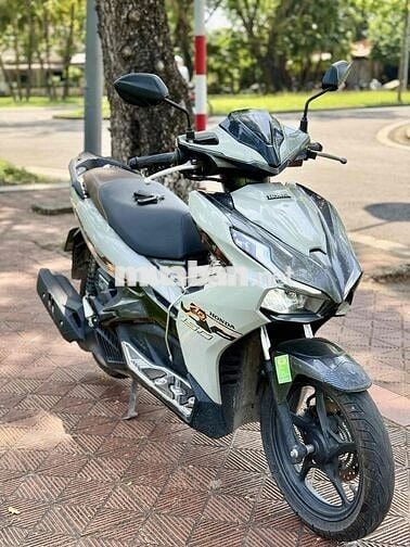 ab 150 abs 2022 zin mới 95% bảng cao cấp