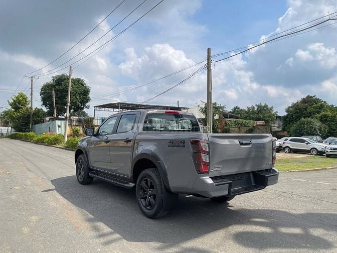 D-MAX 2 cầu số tự động type z 2025