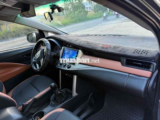 Toyota Innova 2019 2.0E - máy số zin có nhận GL