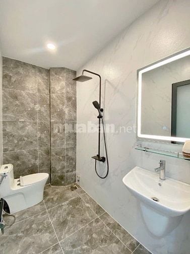 Chính chủ cần bán gấp nhà 62,5m2 Nguyễn Trãi, P14, Q5. Xây 3 tầng