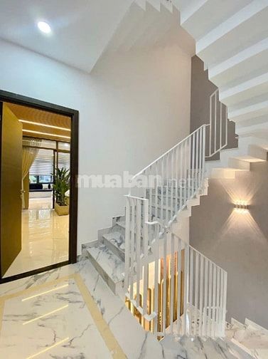Chính chủ cần bán gấp nhà 62,5m2 Nguyễn Trãi, P14, Q5. Xây 3 tầng