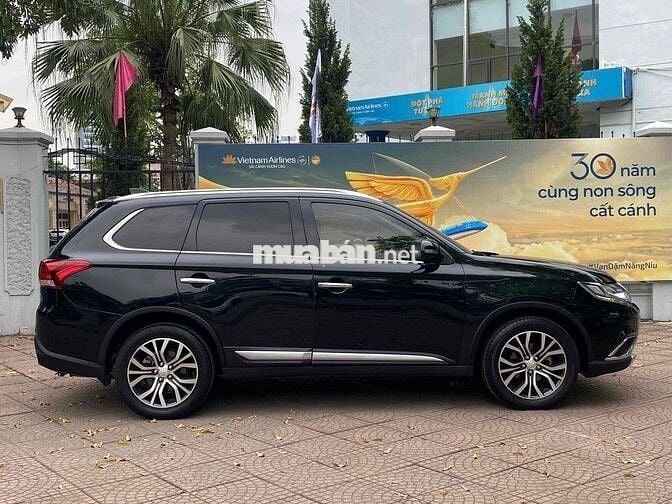 Missu OUTLANDER 2.4 PREMIUM 4x4 Black