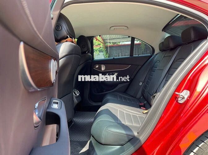 Mercedes C200 Exclusive 2020-36000km đẹp miễn chê