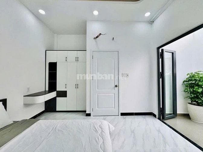 Nhà dọn vào ở được ngay đường Lưu Hữu Phước, Q8. Gần UBND phường