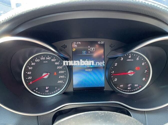 Mercedes C200 Exclusive 2020-36000km đẹp miễn chê