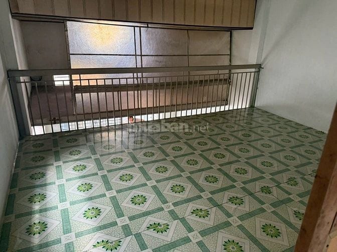 Nhà nguyên căn 56m2 (dt: 4 x 14), đường Nguyễn Tư Giản