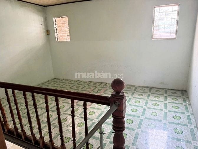 Nhà nguyên căn 56m2 (dt: 4 x 14), đường Nguyễn Tư Giản