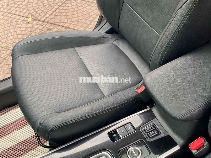 Missu OUTLANDER 2.4 PREMIUM 4x4 Black