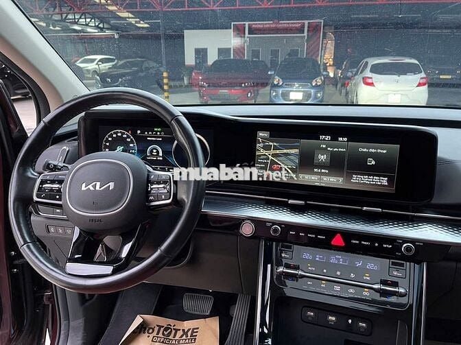 Kia Carnival 2022 Signature 2.2D 40000km ko lỗi