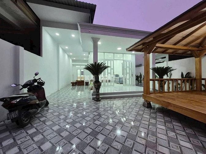 Chủ gấp bán nhà vườn mới- 8,5 x 25 - 3 PN - đường 5m - giảm còn 6,3 tỷ
