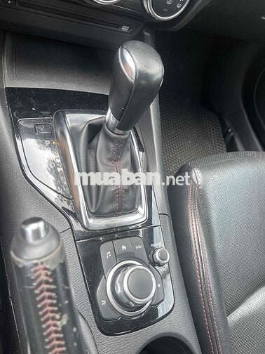 Mazda 3 2016 1.5 AT Sedan - 100000 km