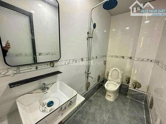 BÁN NHÀ HẺM OTO ĐƯỜNG VÕ VĂN TẦN GẦN KHÚC GIAO TRƯƠNG ĐỊNH GIÁ 3 tỷ550
