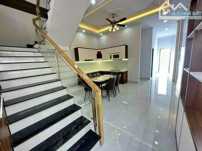 BÁN NHÀ HẺM OTO ĐƯỜNG VÕ VĂN TẦN GẦN KHÚC GIAO TRƯƠNG ĐỊNH GIÁ 3 tỷ550
