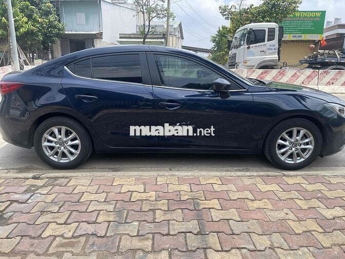 Mazda 3 2016 1.5 AT Sedan - 100000 km