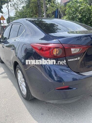 Mazda 3 2016 1.5 AT Sedan - 100000 km